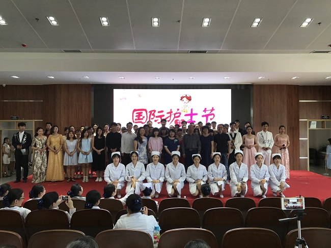 文藝演出后合影